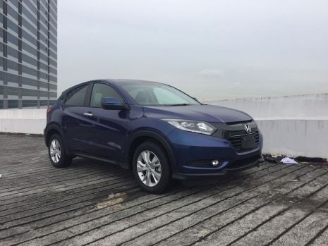 https://www.mycarforum.com/uploads/sgcarstore/data/11/11_1594195413_0111568860685_0Honda Vezel 1.5 Rental _ Leasing (Front View) Blue.jpg